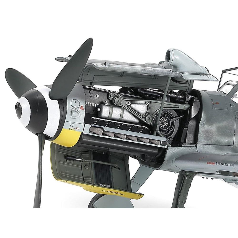 Tamiya Masterpiece Series No.128 Messerschmitt Bf109 G-6 Late Production Model Plastic Model Kit 61128