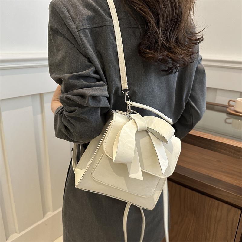 Bow Backpack for Ladies New Trendy Fashion College Style Backpack Simple Handbag Travel Bag