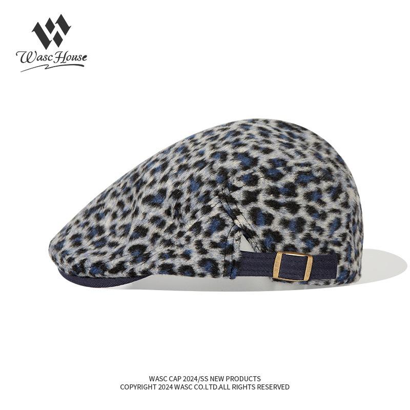 Retro leopard print forward hat female autumn and winter plush warm babes show face little beret