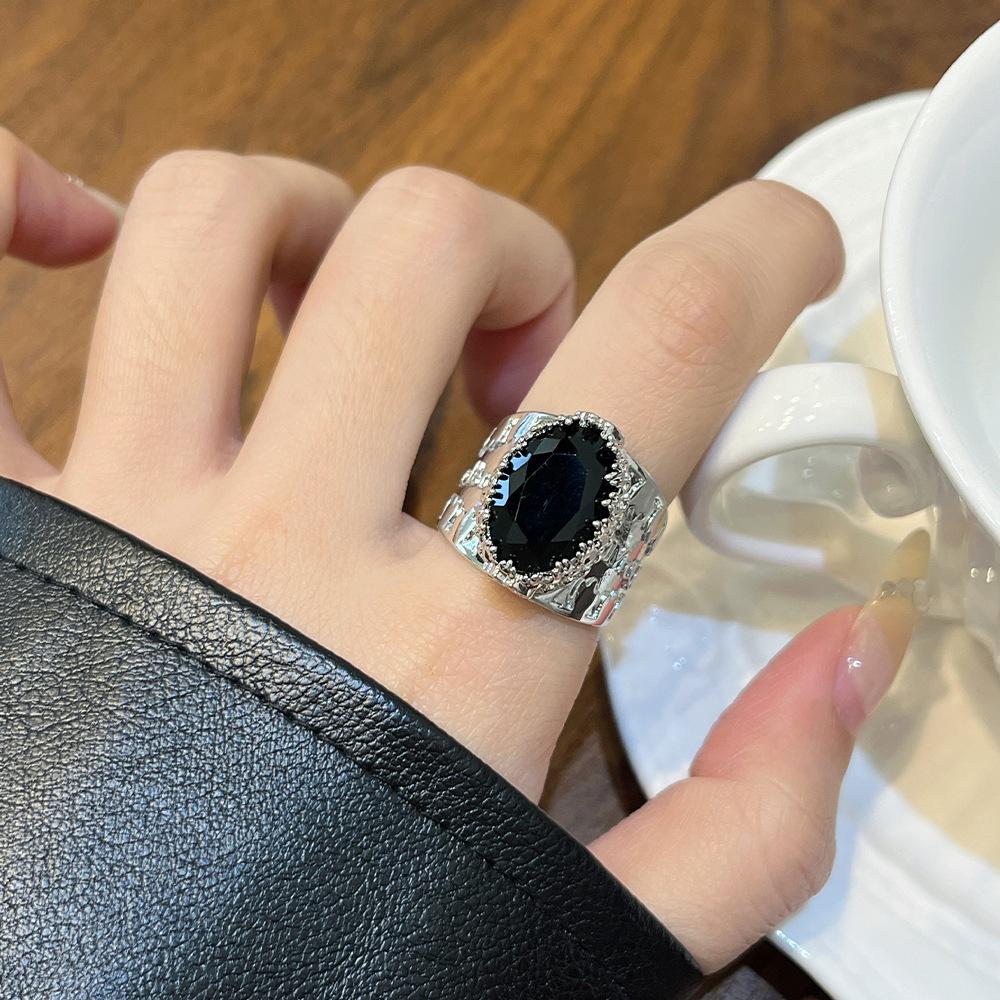 

Punk Vintage Zircon Ring Men Women Hip Hop Trend Open Adjustable Ring Jewelry Gift for Party Music Festival Daily Wear