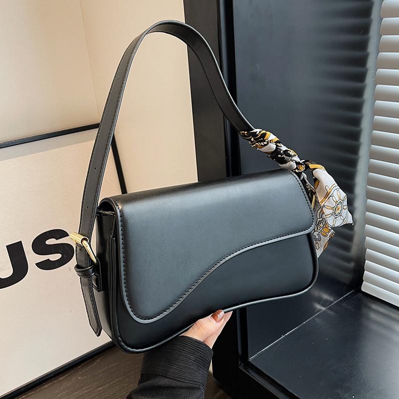 Ielgy Underarm Bag Autumn Winter All-Match Fashion Niche Design One-Shoulder Messenger Small Square Bag