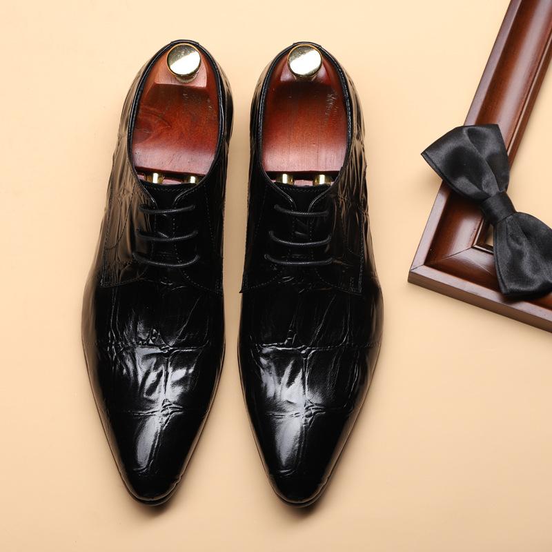 Spring and summer new pointed business crocodile pattern leather shoes men's British casual cowhide men's shoes