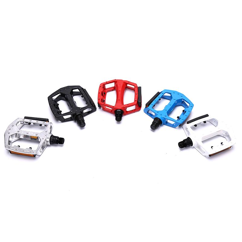 1Pair Bicycle Pedals Mountain Bicycle Aluminum Alloy Footrest Cycling Flat Pedals