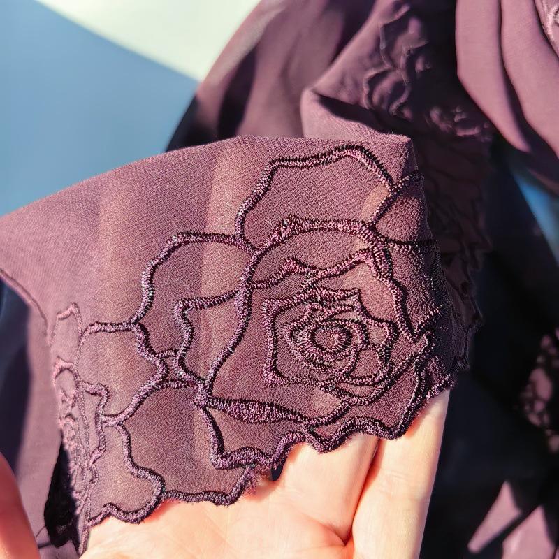 Sciarpa da Donna in Chiffon Monocolore con Grande Ricamo Floreale – Versatile Sciarpa di Seta & Protezione Solare