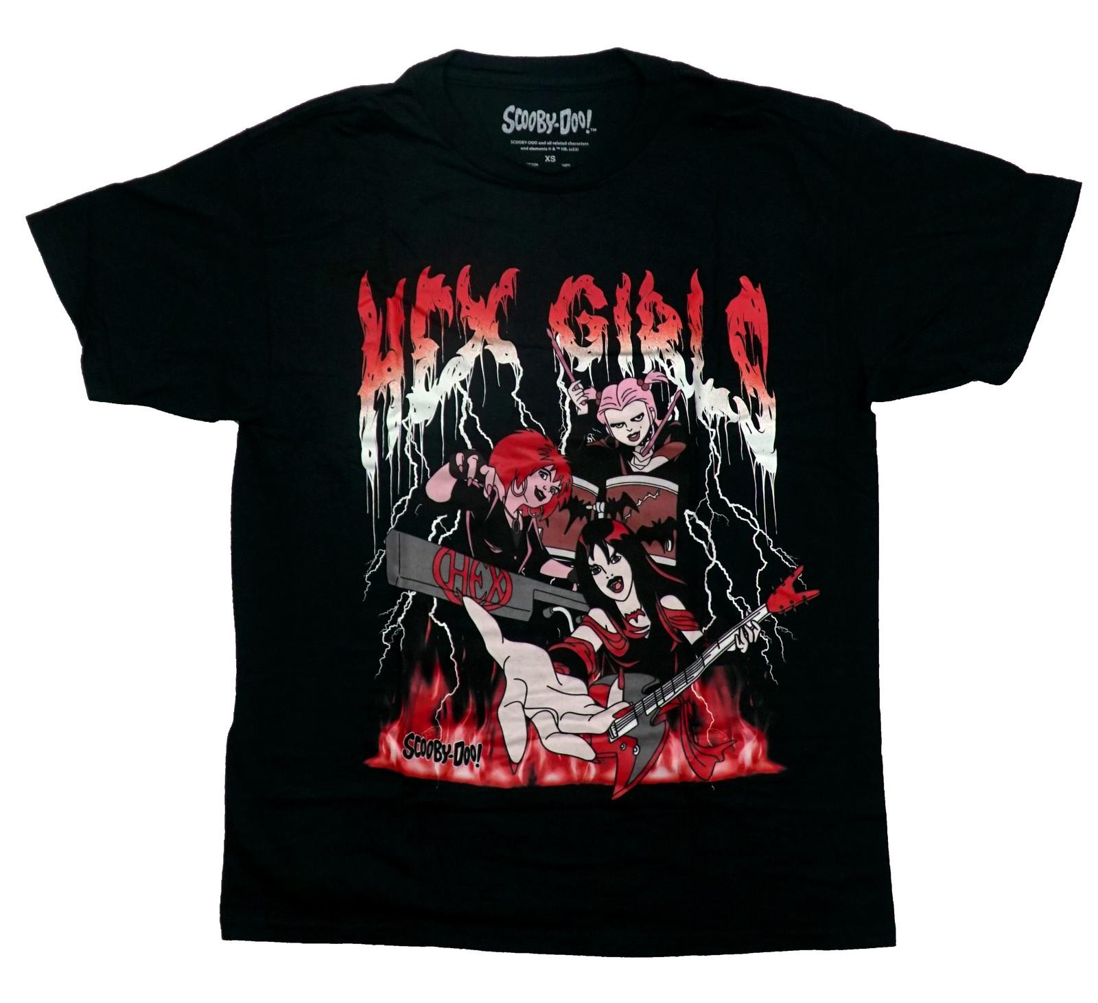 Scooby-Doo New Adult T-Shirt - Hex Girls Fiery Backdrop Under Melting Name S разноцветный