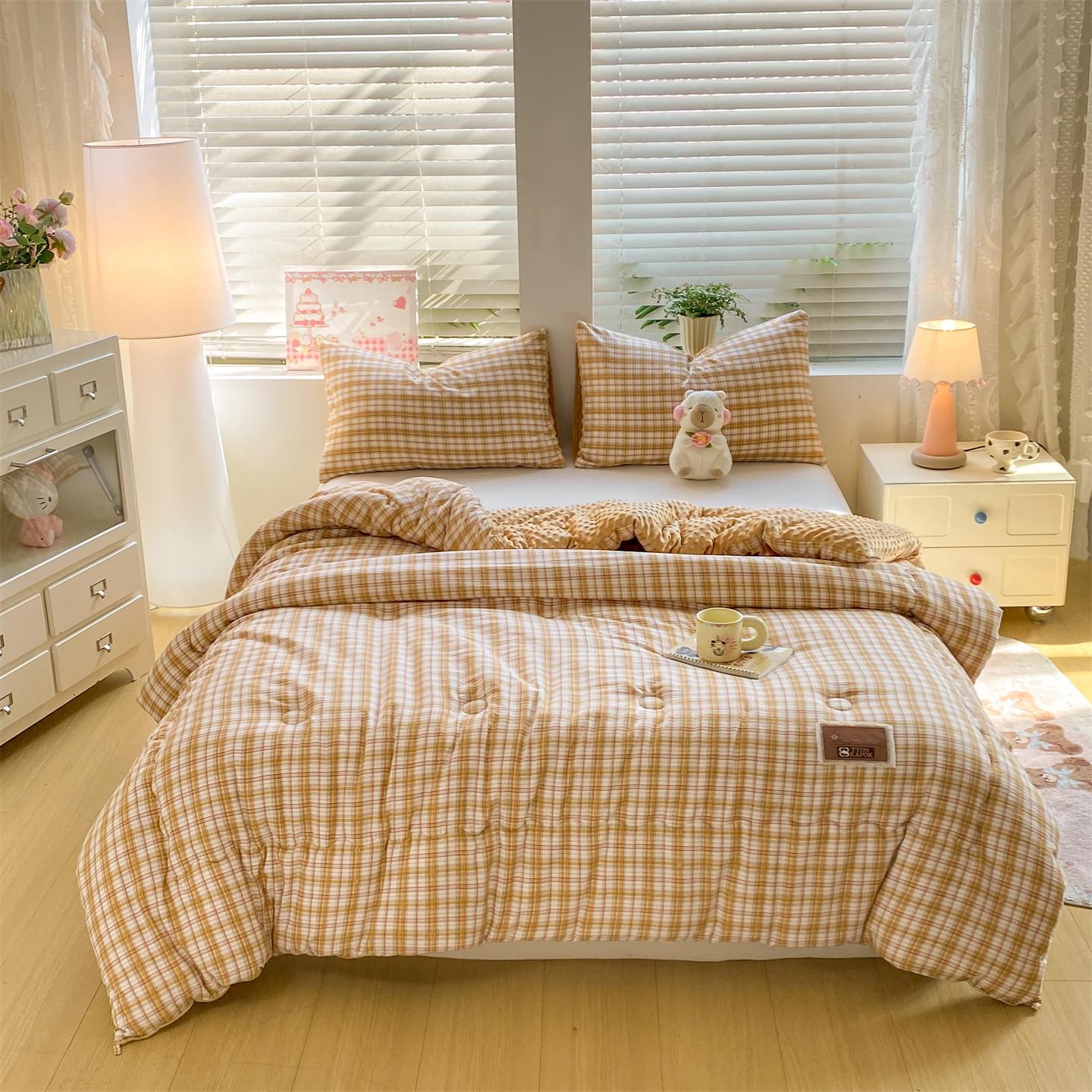 

Bean Velvet Kapok Winter Quilt - Warm & Comfortable Adult Bedding 150x200cm 2kg