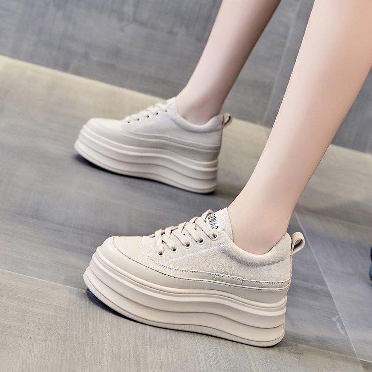 Little White Shoes Women's Autumn Versatile 2025 New Muffin Thick-soled Super Fire Board Shoes 10cm Thick-soled Inner Height-increasing Women's Shoes