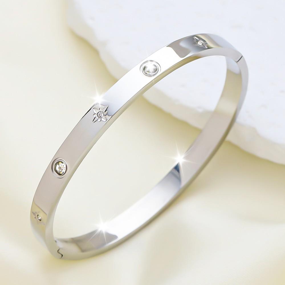 18K Gold Electroplated Stainless Steel Bracelet with Rhinestones and Eight-Pointed Star Design for Women