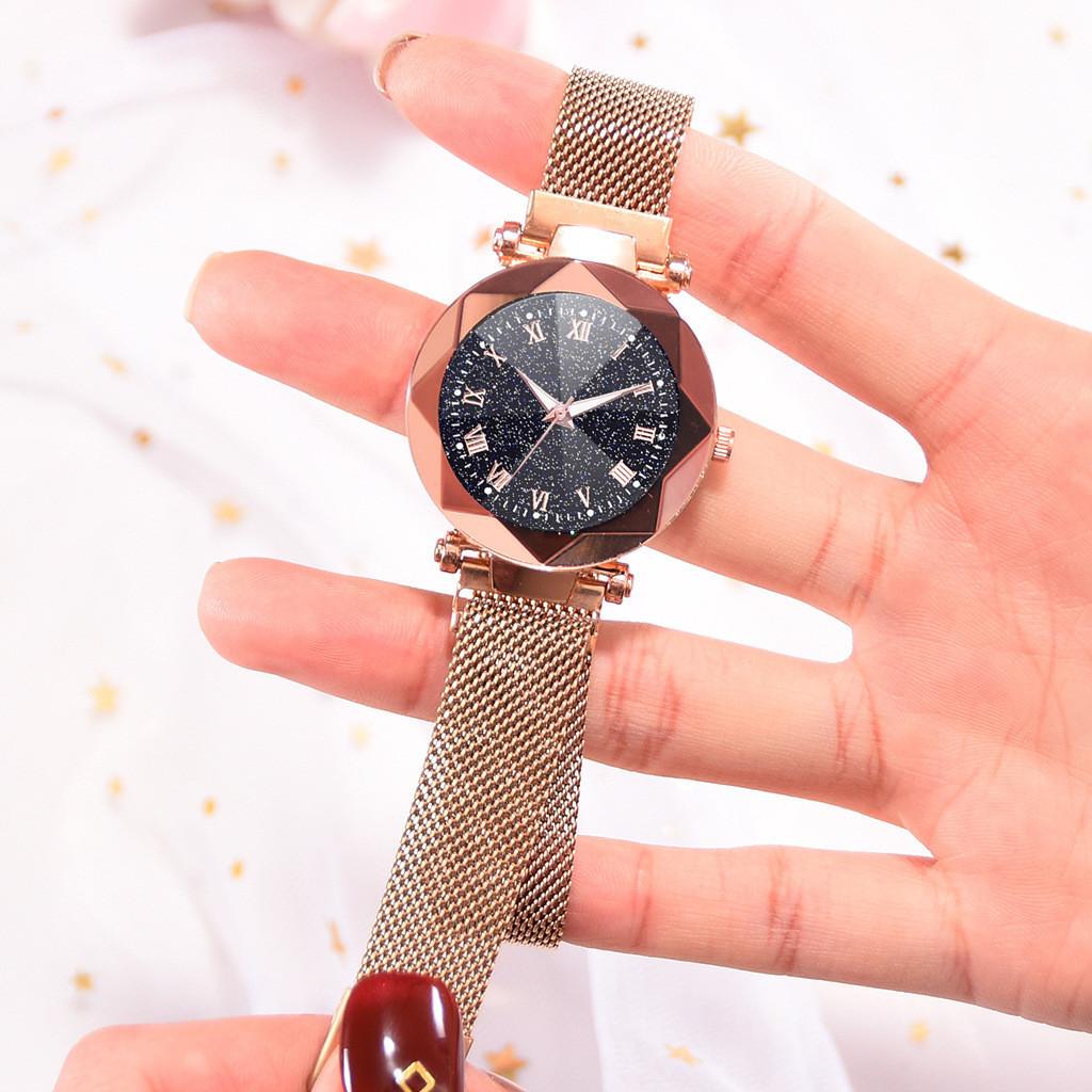 Women Sky Starry Luminous Watch Roman Numerals Quartz Watch Magnet Wristwatch