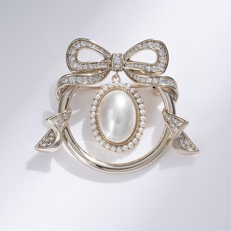 Bo Xin Yun Retro Bow Brooch with Pearls