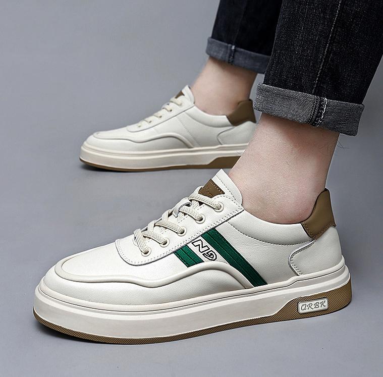 Men's Shoes Genuine Leather Skate Shoes Men All-match Male Comfortable Outdoor Footwear Mens High Quality Breathable Sneakers