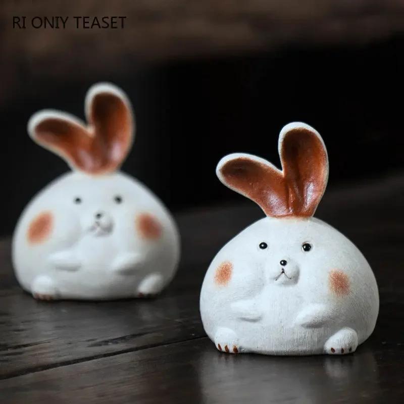 Yixing Purple Clay Tea Pet Cute Zodiac Rabbit Ornaments Tea Figurine Handmade Sculpture Crafts Chinese Zisha Tea Set Decoration