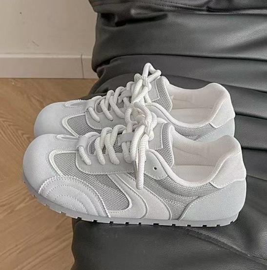 Mesh kleine weiße Schuhe Damenschuhe 2025 Herbst neu vielseitig hohl atmungsaktiv einzelnes Mesh Mode Sport Board Schuhe Mesh-Schuhe