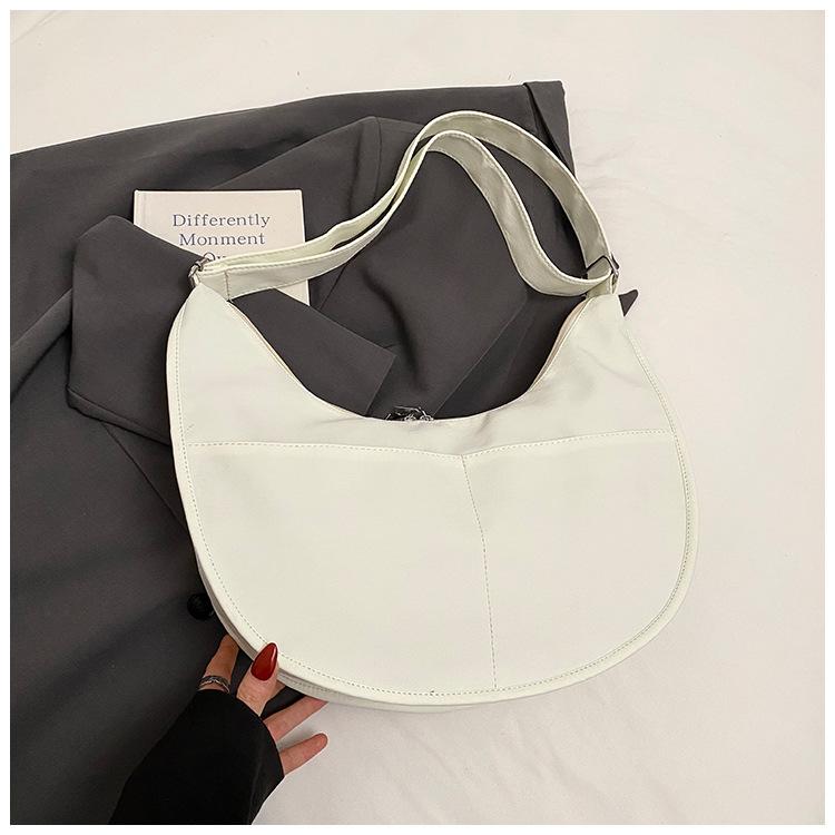 Today's Popular Small Bag Women's New Trendy Messenger Bag Women's Leisure Sports Shoulder Bag Versatile Dumpling Bag