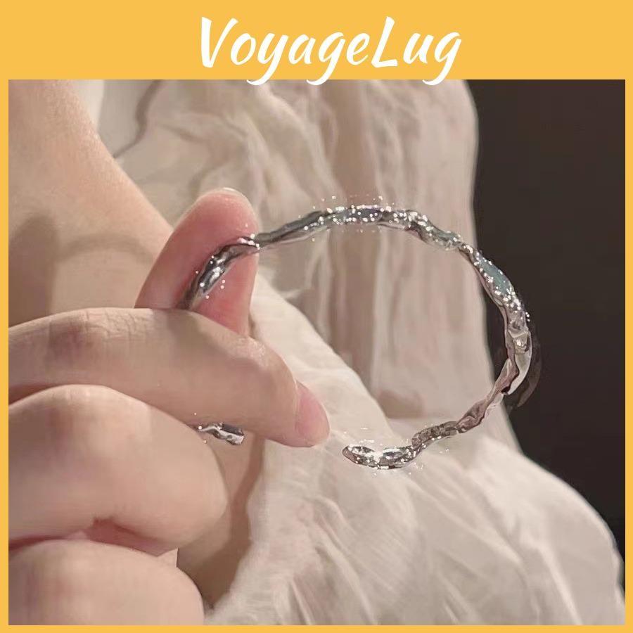 Wave Highend Blue Womens Bracelet Unique Geometric Shape Ideal For Giving Gift