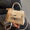 Small bag women's new niche fashion shoulder messenger bag casual portable small square bag