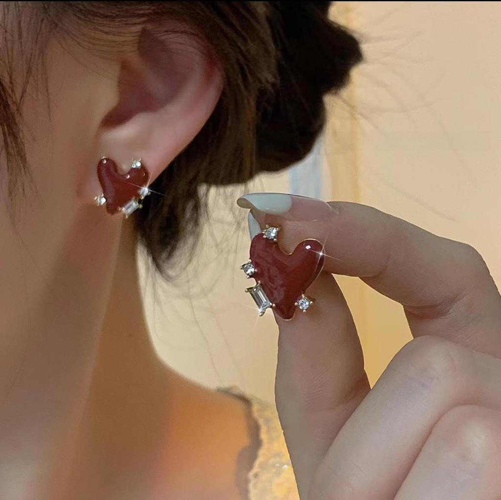 2025 Retro Red Diamond Earrings: Chic, High-End Design for Women