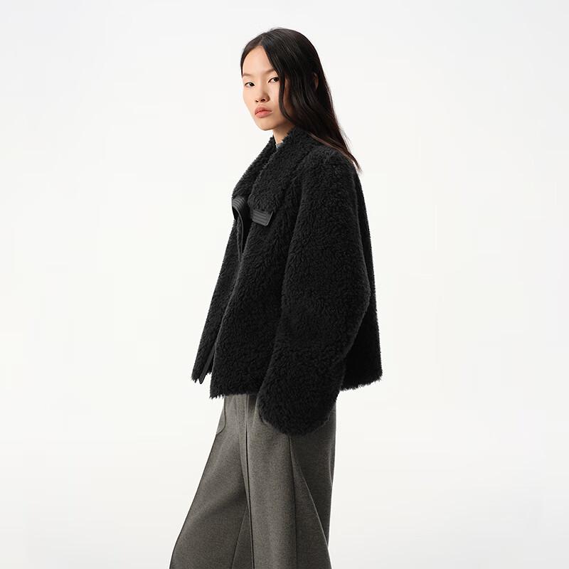 Broadcast Women's Plush Lapel Short Coat