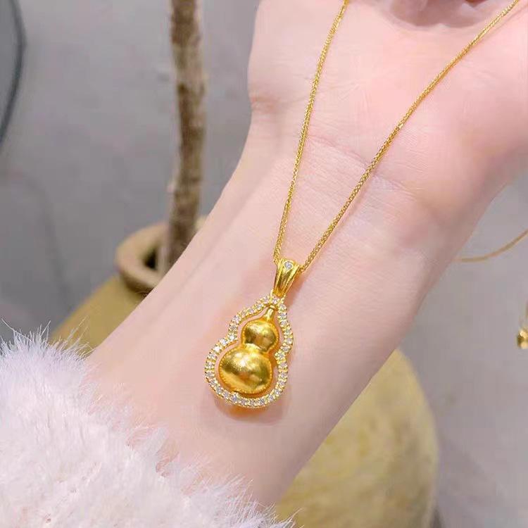 18K Gold Copper-Plated Gourd Necklace for Women - Luxury Rotatable Fu Lu Pendant for Good Luck