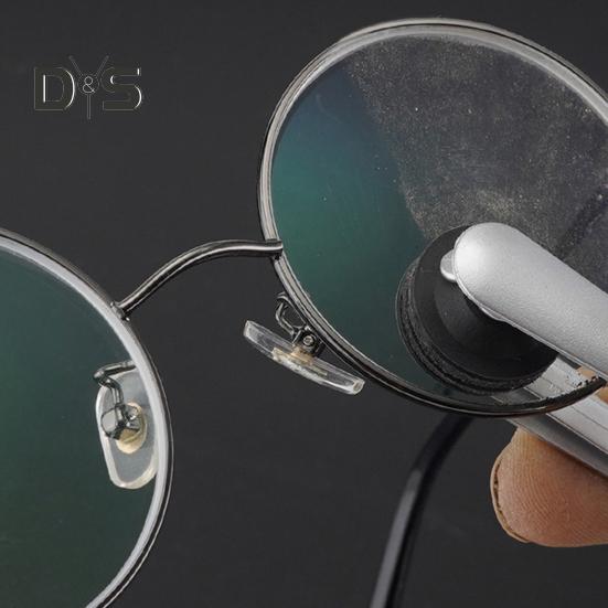 Soluție de curățare a lentilelor de ochelari Dispozitiv de îndepărtare a zgârieturilor pentru ochelari Ochelari tehnic din microfibră Kit portabil de curățare a ochelarilor Mini perie pentru ochelari de soare pentru călătorii