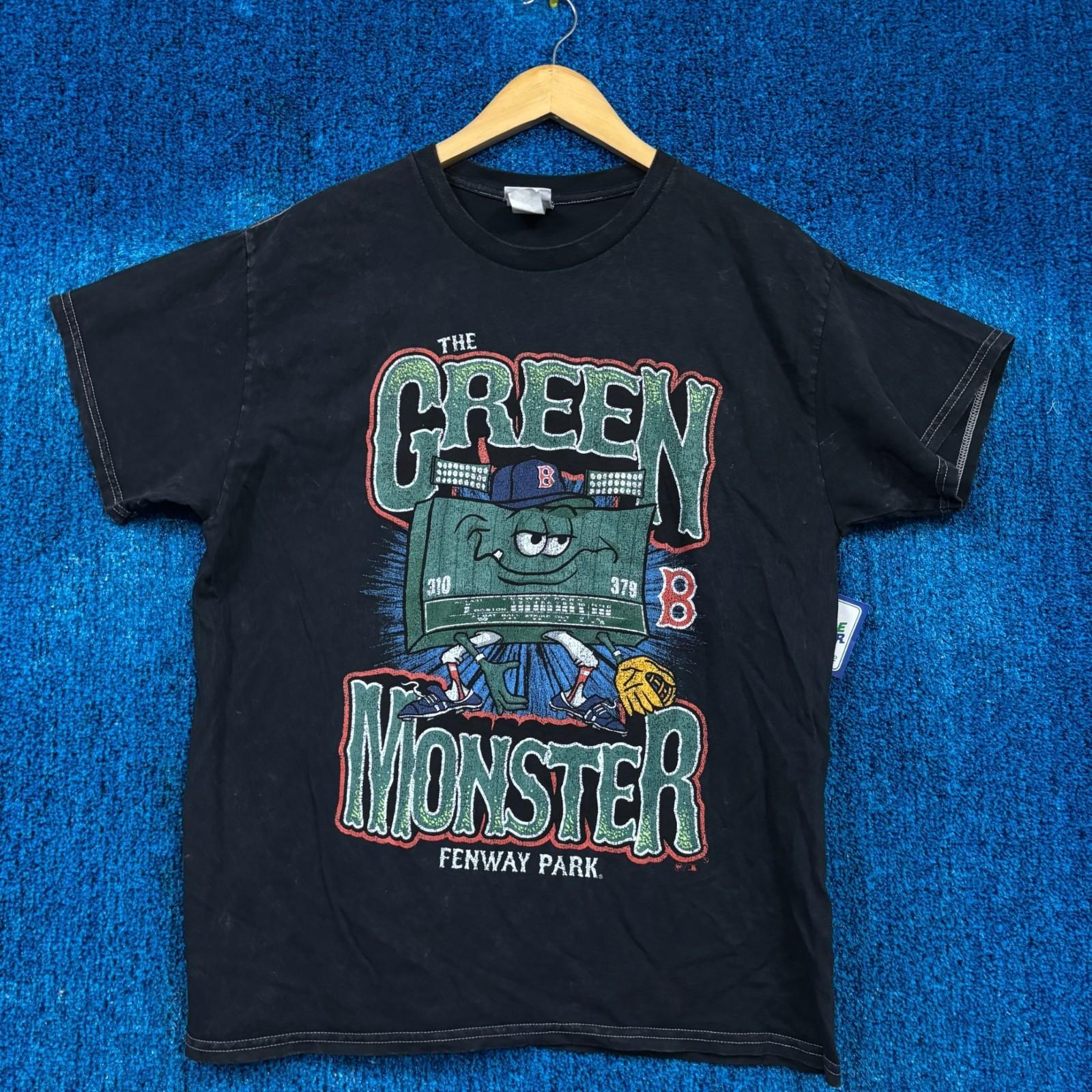 Boston Red Sox The Green Monster of Fenway Park MLB Tee L Unisex T-Shirt XL