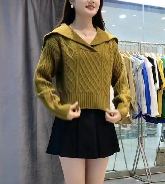 Women's Retro Knit Sweater: High-Waisted, Soft & Cozy Long Sleeve Pullover for Autumn/Winter 2026
