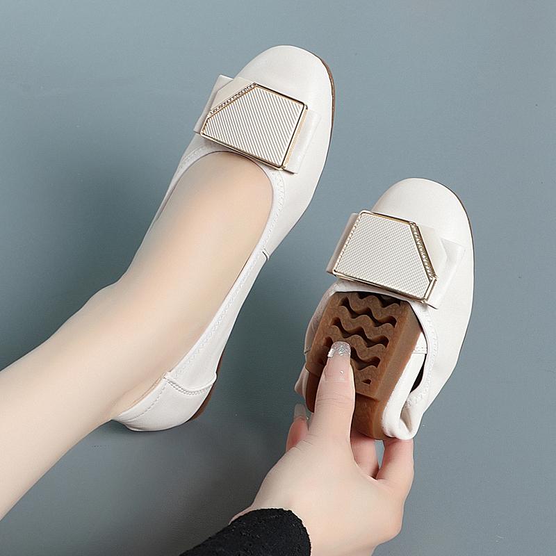 Fashion AIYUQI Women Beanie Shoes Spring 2025 New Flat Women Casual Shoes Genuine Leather Large Size Soft-soled Mom Shoes