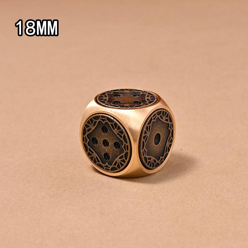 Brass Dice 18mm Engraved Pattern Dice - 22 Grams for Tabletop RPG Games One Size жёлтый