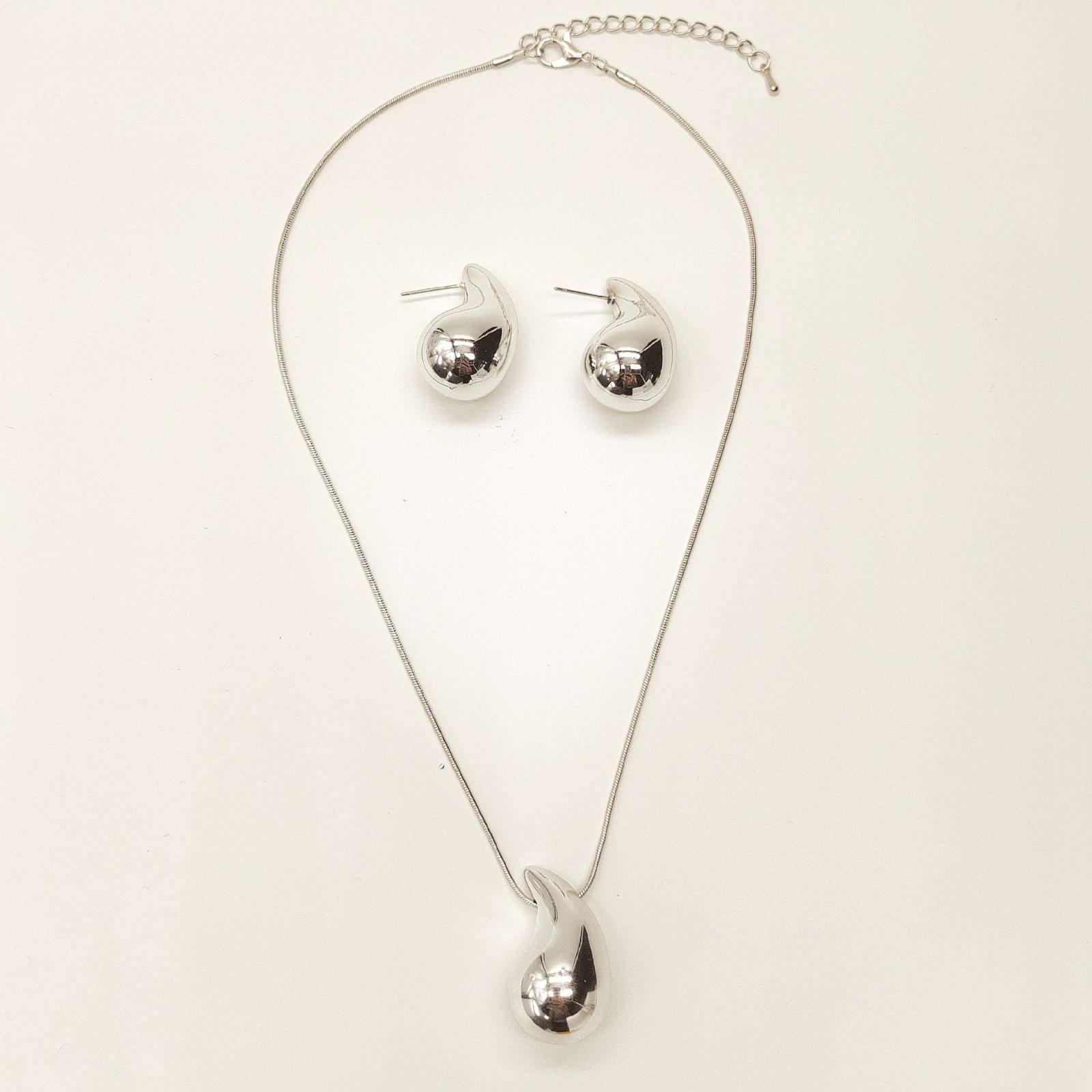 

Fashionable And Versatile Teardrop CCB Pendant Necklace Minimalist Teardrop Punk Polished Necklace One Size белый