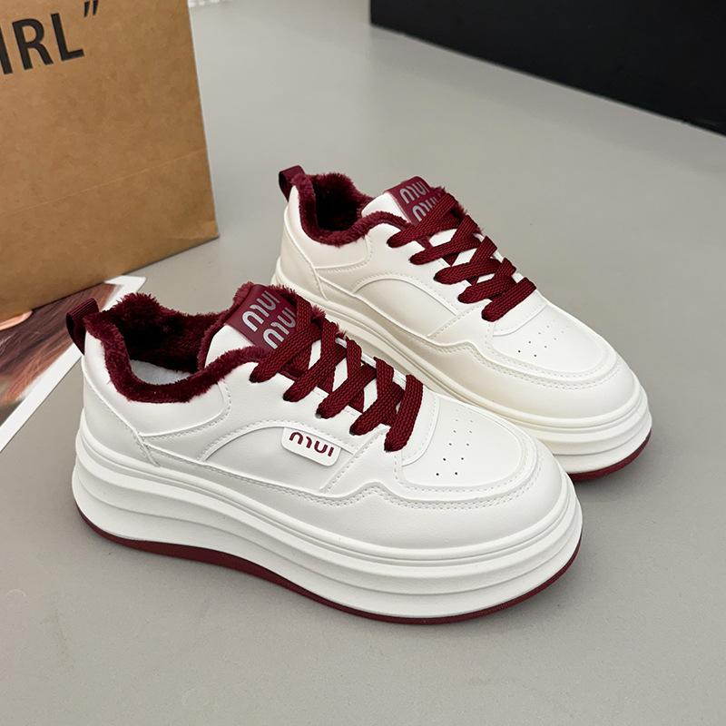 Autumn New Ins Female Student Velvet Thick-soled Muffin Heightening Sports and Leisure Board Shoes