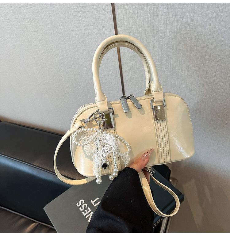 Premium texture small bag women's new summer popular versatile messenger bag fashionable portable pillow bag