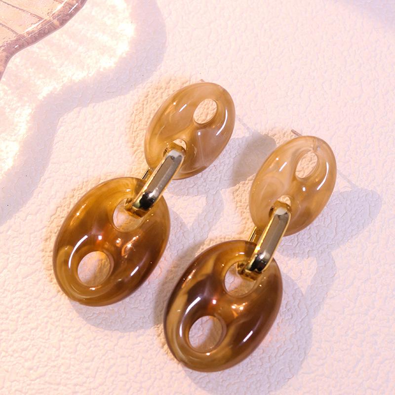 JMXD Retro Pig Nose Acrylic Earrings for Women, Y2K Animal Ear Studs, Minimalist Drop Dangle Earrings, Lightweight Winter Gift Idea