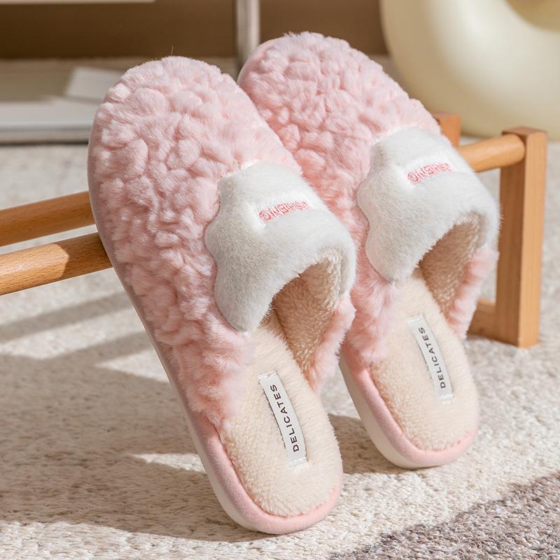 Cotton Non-Slip Slippers for Women and Men: Indoor, Warm, Furry, Suitable for Spring, Autumn, and Winter.