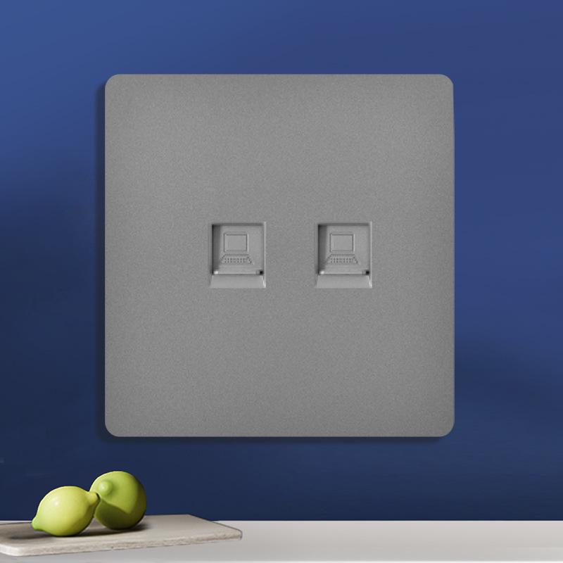 Priză UK 13A pentru perete gri cu încărcător Type-C și USB