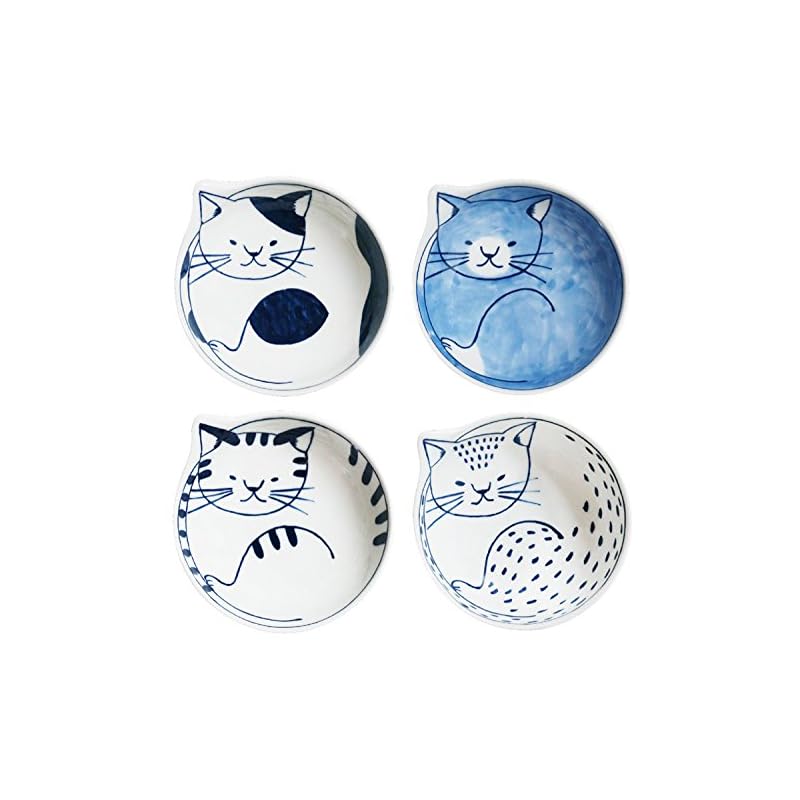 Hasami ware coneco cat-patterned bowl and plate set of 4. A great gift for cat lovers. Microwave and dishwasher safe. Made in Japan. Product code: