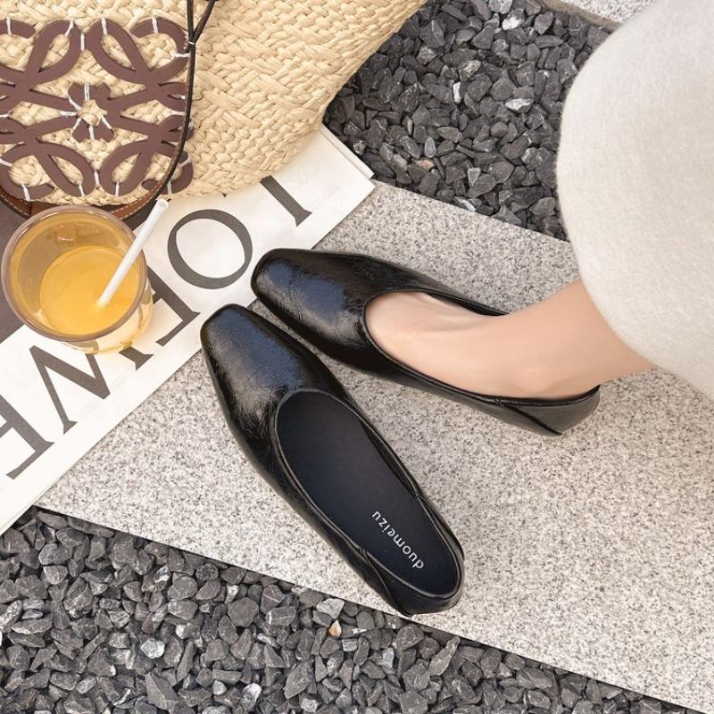 French Elegant Pointed Toe Gentle Evening Shoes Slip-On Low Heel Commuter Flat Shoes