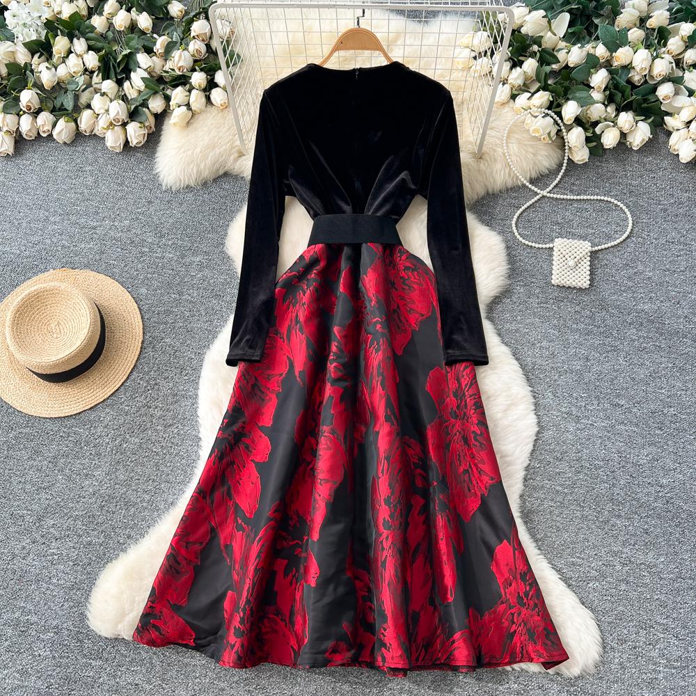Robe de Luxe en Velours Style Français Col V Manches Longues Ceintures Épissure Jacquard Automne Femmes Imprimé Floral Fête Robe Maxi