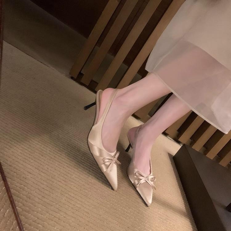 Grape Mother, the Same Style Shows Leg Length 7cm, Small Stiletto Heel, Satin Bow, Pointed Head, Rear Empty Single Shoes, French Bag Head Sandals.