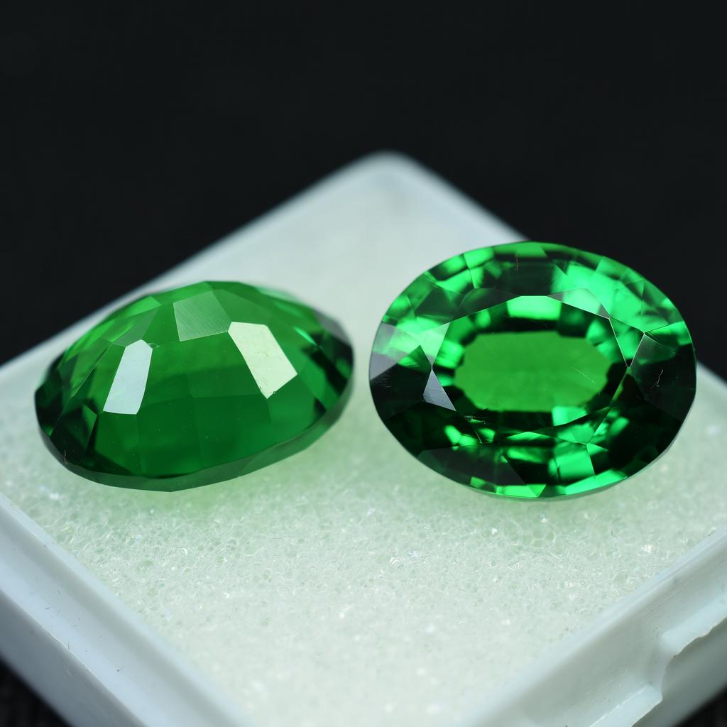 Flawless Ceylon Tsavorite Green Garnet 20 Ct Loose Oval Excellent Shape Gemstone