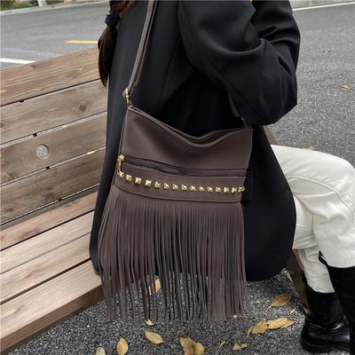 Retro-Tasche mit großer Kapazität und Fransen, Einzel-Schultertasche, Personalisierte Tragetasche, Modische Crossbody-Knödeltasche