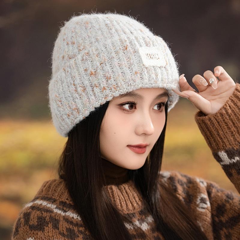 

Осенне-зимние шапки женские большой окружности головы вязаные шапки универсальные для маленького лица шапки-бини из шерсти для тепла и защиты от ветра One Size