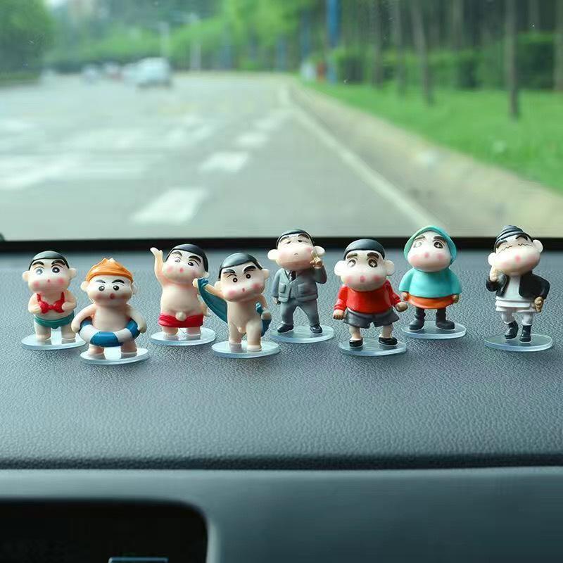 Ornament Consola Auto Păpușă Crayon Shin-chan - Decor Interior Desen Animat