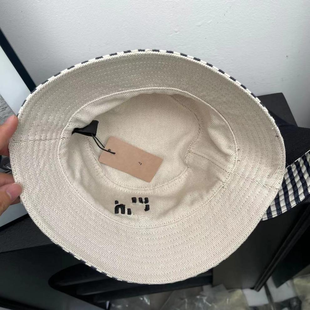 M7S Women's Double-Sided Fisherman Bucket Hat with UV Protection - Fashionable Sunshade & Face-Covering Hat.