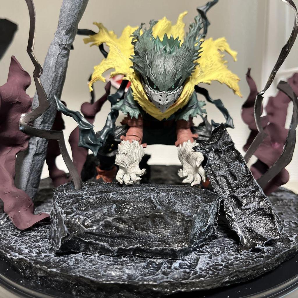 [USED] My Hero Academia Deku figure