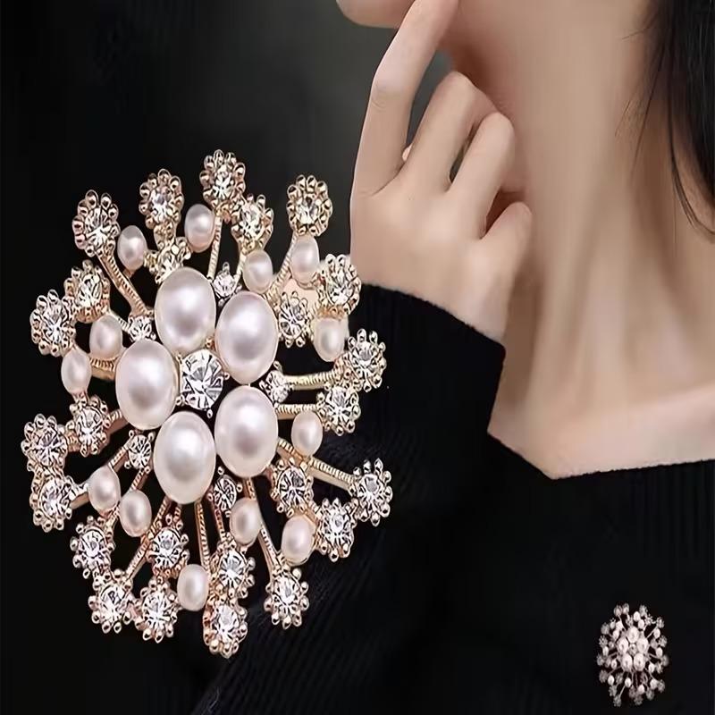 Large Rhinestone Pearl Snowflake Brooches Christmas Snow Brooch Crystal Pin Women Fashion Jewelry