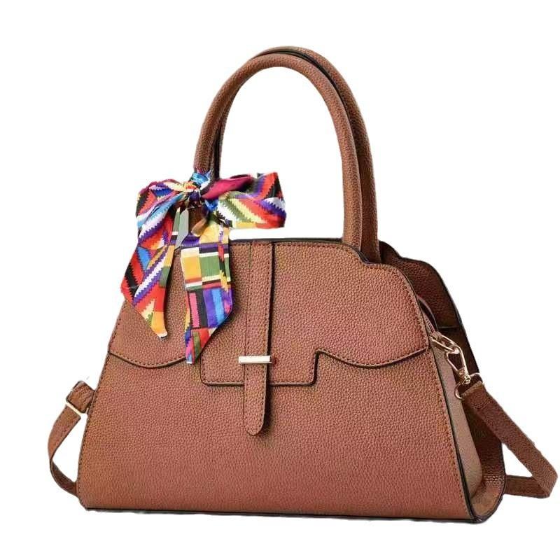 Trendy And Versatile Women's Tote Bag In Multiple Colors For Daily Fashion Needs
