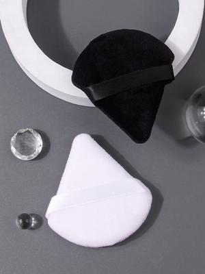 2 Pieces of Black and White Triangular Powder Puff, Super Soft Makeup Sponge Powder Puff, Specially Designed for Daily Touch-up