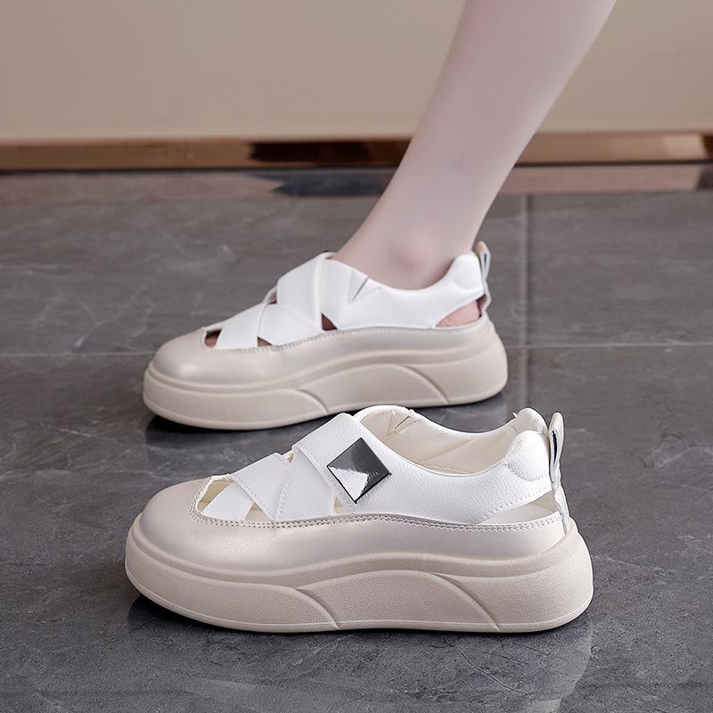 Hollow breathable bread shoes for women 2025 summer thick-soled soft Velcro muffin big head niche board shoes for women W18