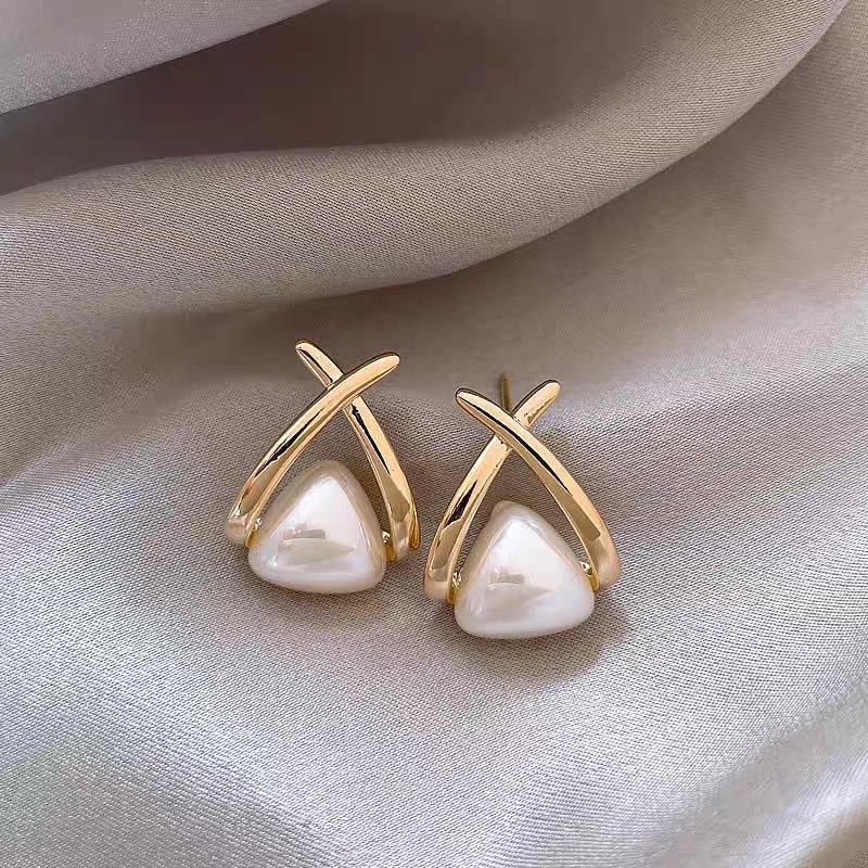 Elegant 2025 French Pearl Earrings for Women - Unique, High-End Design