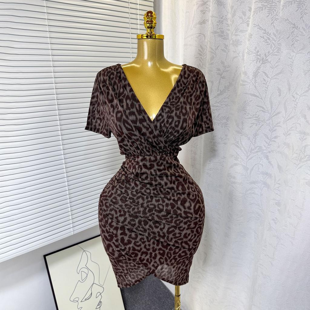 Summer new sexy pure desire wind V-neck waist short-sleeved dress leopard print hip skirt